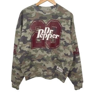 Dr. Pepper Camo Sweatshirt Women’s Small